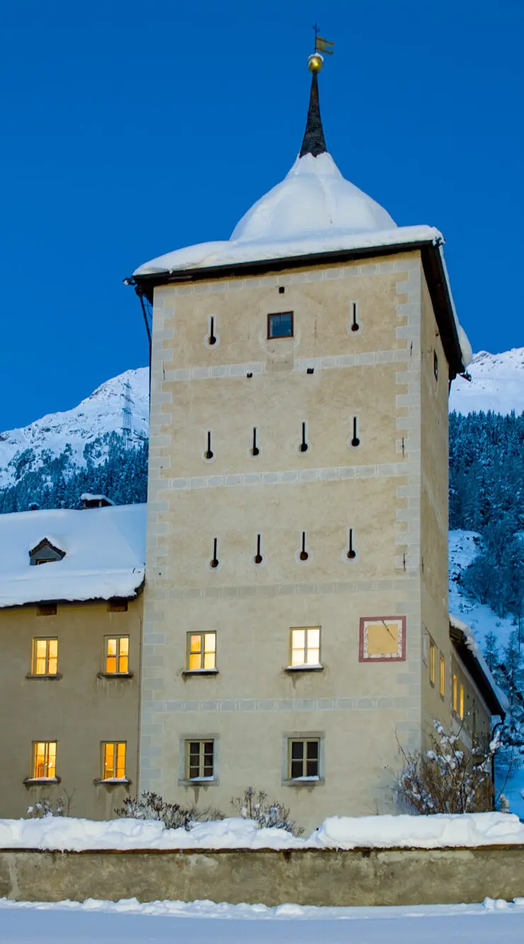 Schloss Planta Wildenberg im Winterkleid